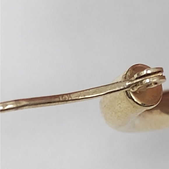 14K yellow gold hoop earrings - Picture 7 of 8